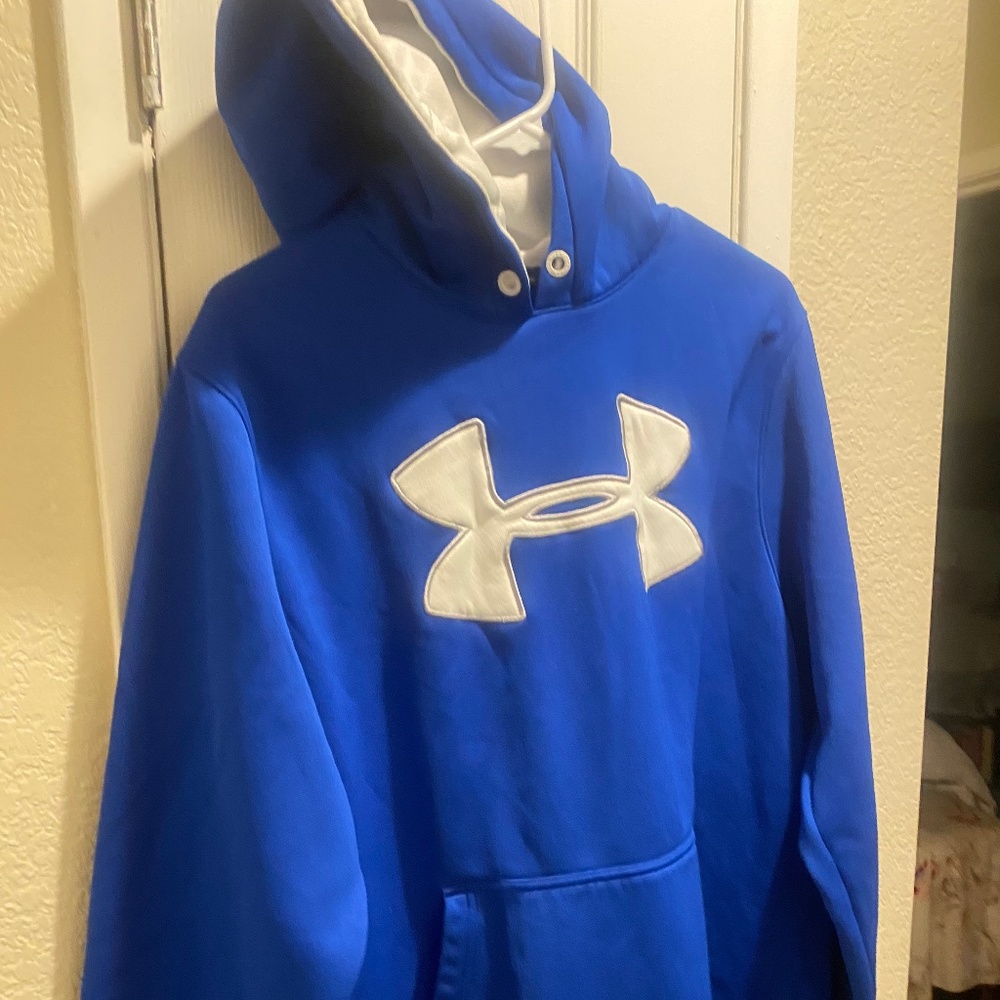 Under armour hooded pullover dri fit